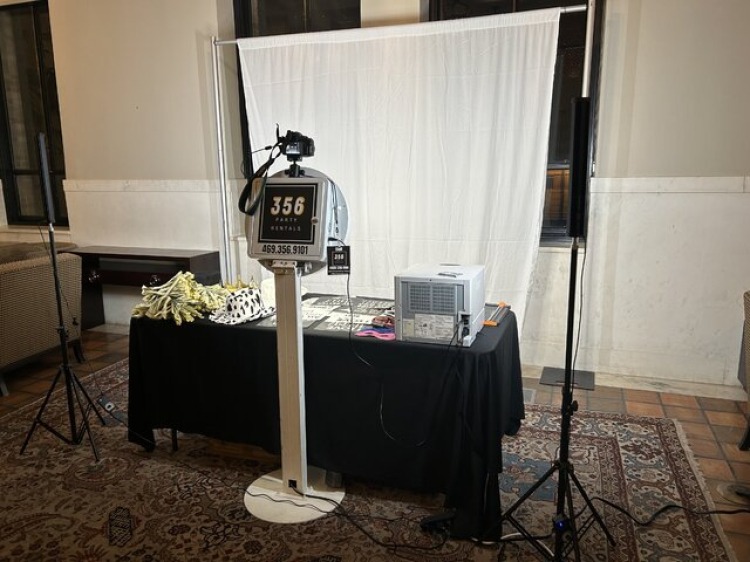 Photo Booth - 2 hours of Prints