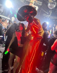 IMG 2696 1754160557 LED Robot show- 50 Minutes Package